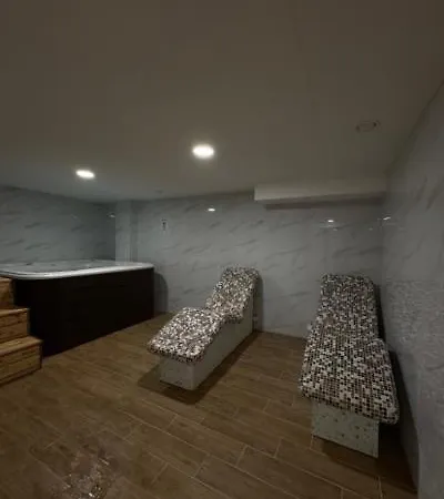 Dusica Apartman, Rosa Lux, Apartman *