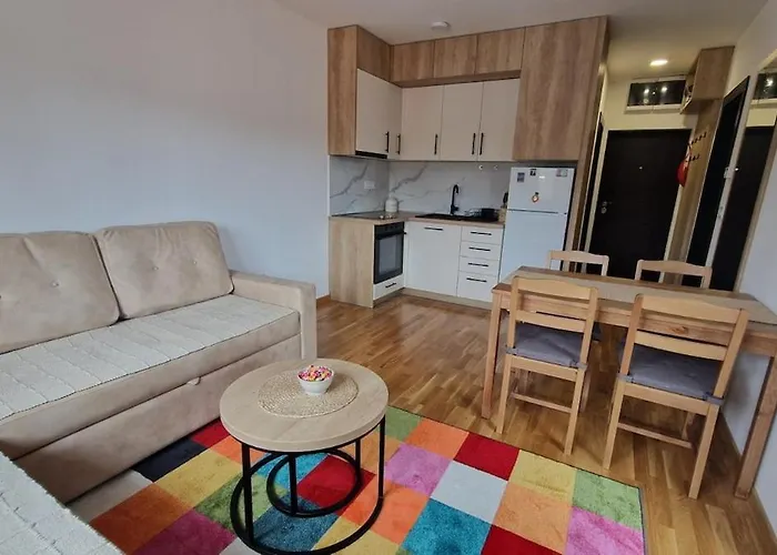 Dusica Apartman, Rosa Lux, *