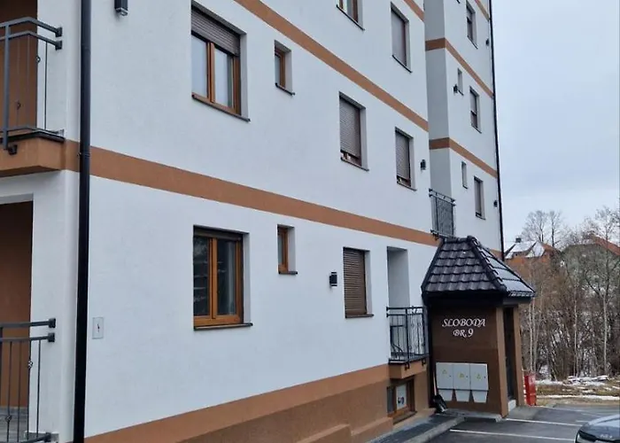 Apartament Dusica Apartman, Rosa Lux,